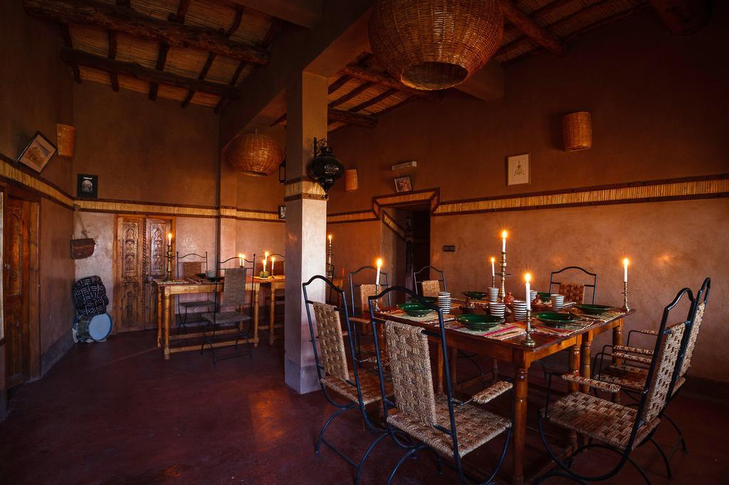 Bed and Breakfast Kasbah Tebi Айт-Бен-Хадду Екстер'єр фото