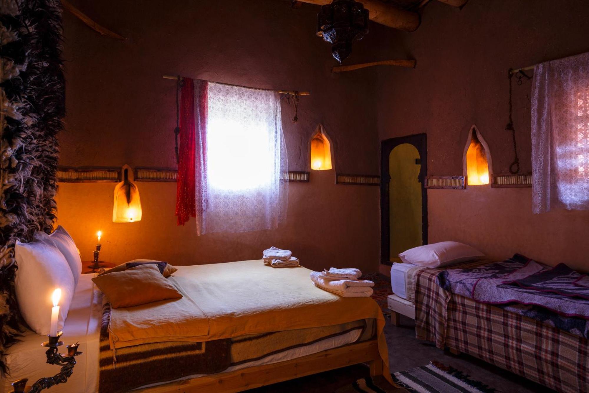 Bed and Breakfast Kasbah Tebi Айт-Бен-Хадду Екстер'єр фото