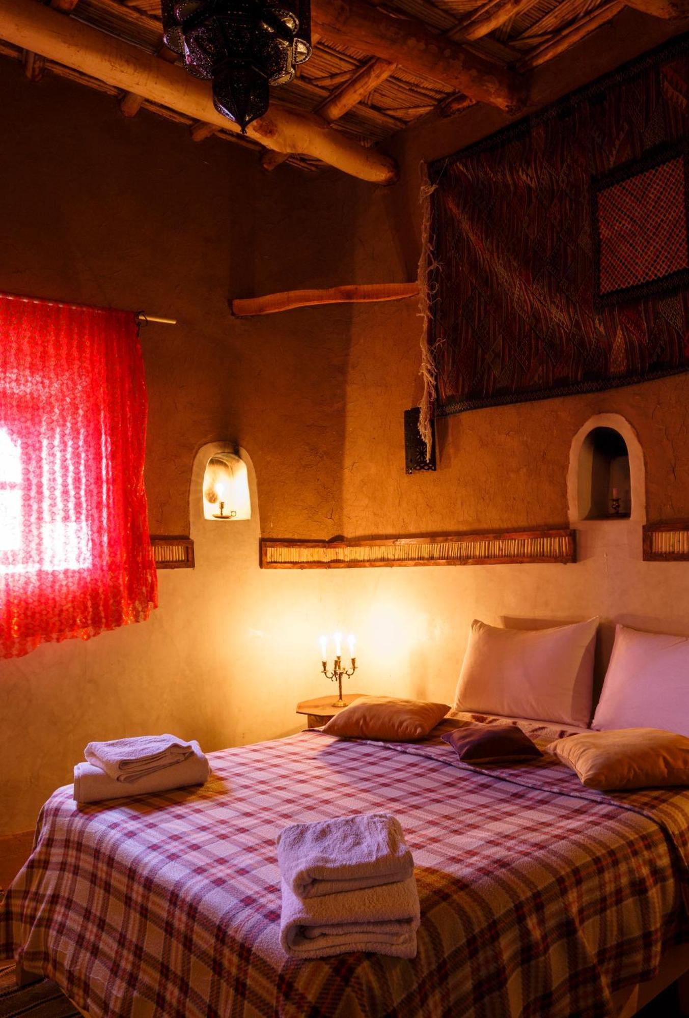 Bed and Breakfast Kasbah Tebi Айт-Бен-Хадду Екстер'єр фото