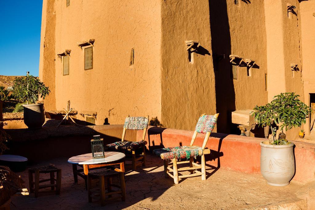 Bed and Breakfast Kasbah Tebi Айт-Бен-Хадду Екстер'єр фото